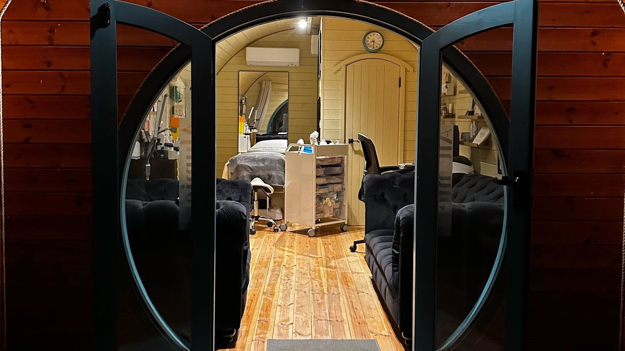 7bee44fe-4097-47b4-9963-4f19dd04610b-4932280