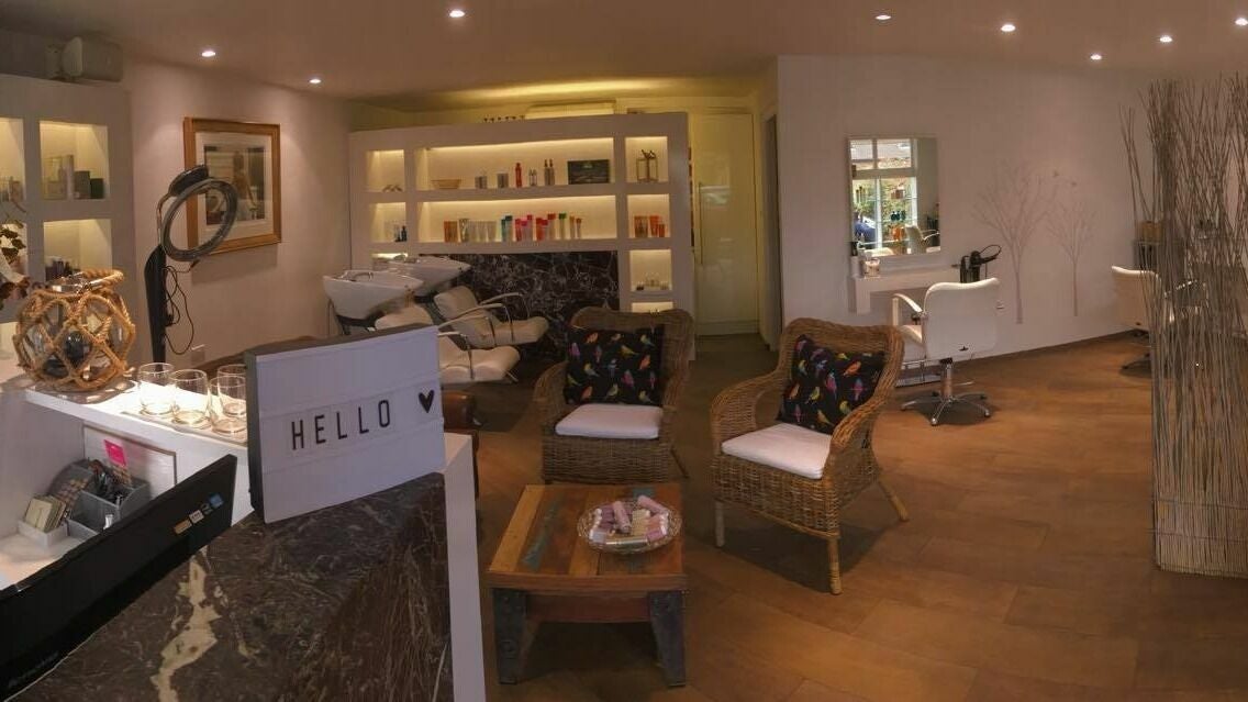 7d89b2b0-47b5-4bf3-afba-62ddb50b15fe-samlangleyhair-gb-england-westwittering-fresha-4065770