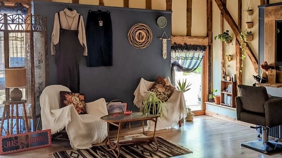 7dd2a7ab-6198-4214-81e4-d3a54f2d8683-hivehairbytabbieinthebarn-gb-england-wrentham-fresha-4087444