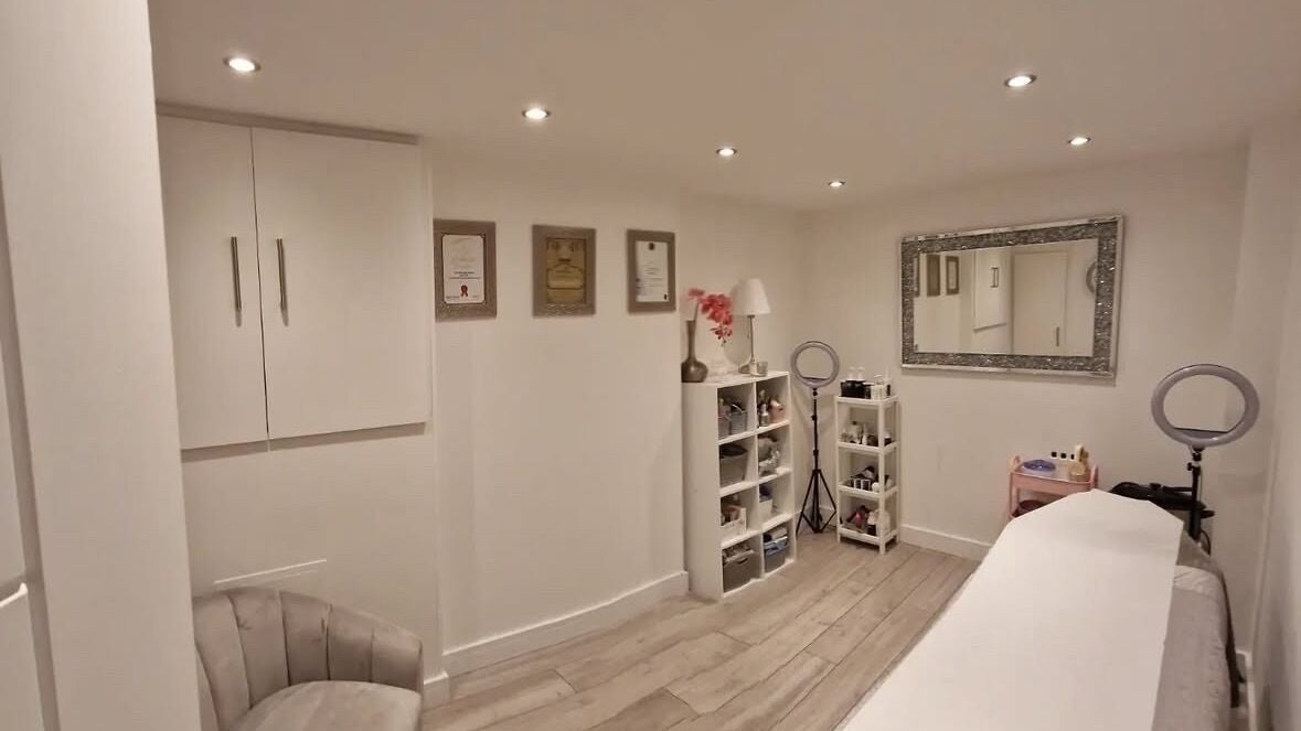 7eddb168-2008-44d1-a075-b5ce5612a53e-selinayoungbeauty-gb-england-apperlybridge-fresha-1423664