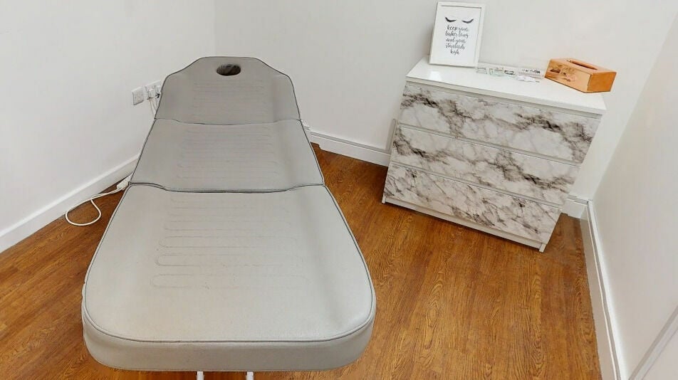 7ee4a072-a3a1-4615-9a8d-398fe33fd40c-elliedaintyatbeautique-gb-england-longeaton-fresha-3670314