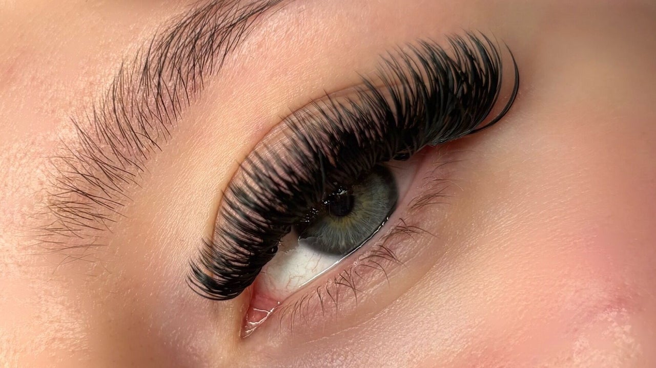 7f3552c2-9c8f-4b72-aea7-98098e10e4f9-lashedbysoph-gb-england-northampton-fresha-7924278