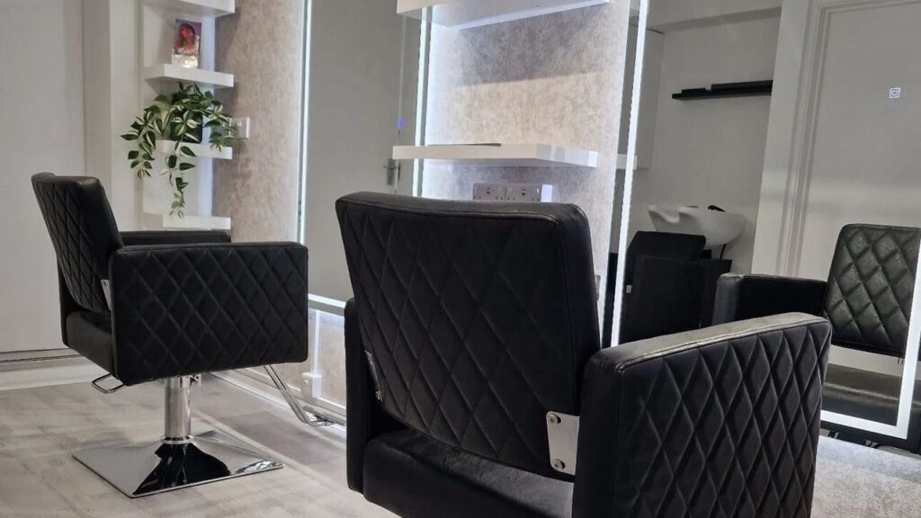 7f7a8a62-15a9-4f7c-8922-f69f21bcba53-mgiulianohair-gb-england-kempston-fresha-7151299