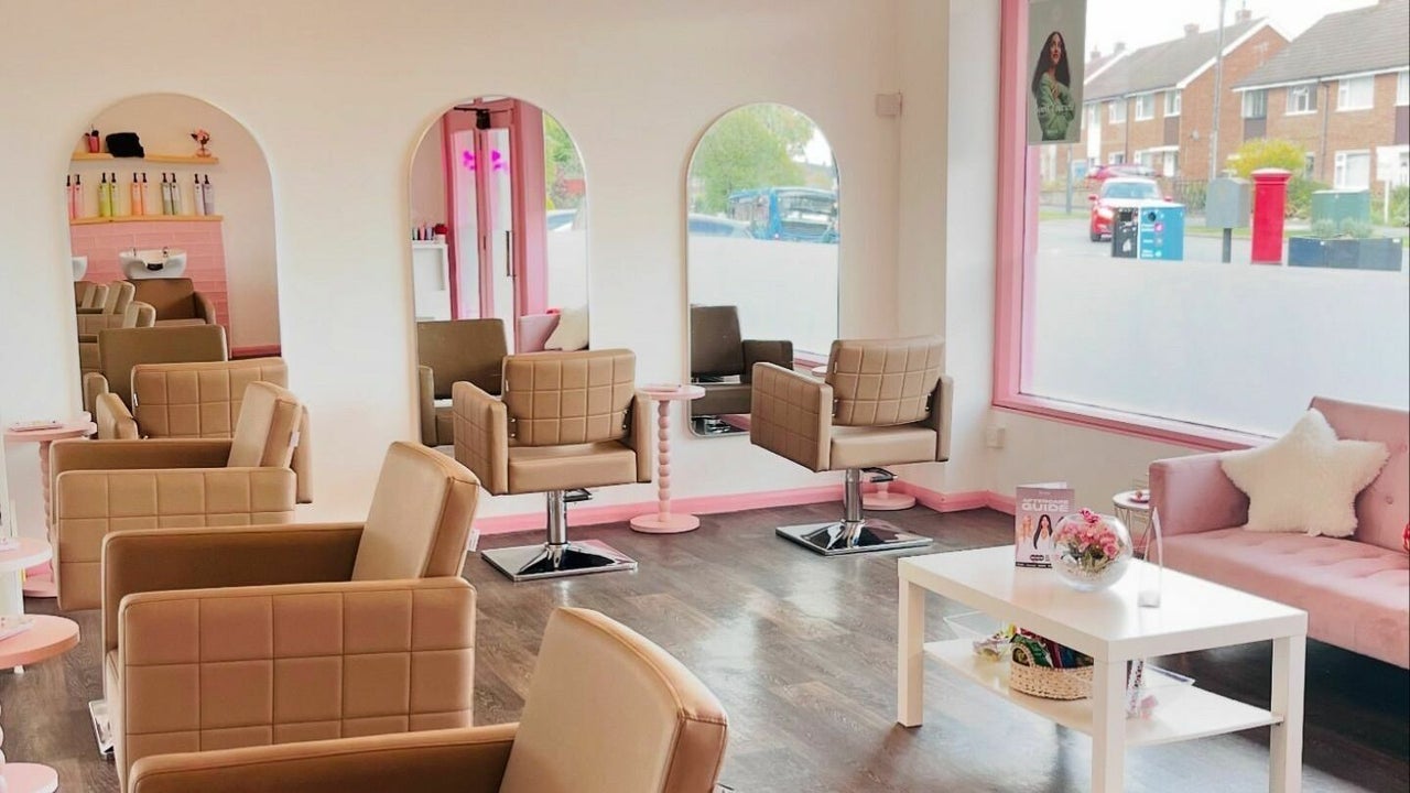 8022d9f9-4c3b-4073-858d-6362a6ba4ef3-thestrawberrysalon-gb-england-derby-allestree-fresha-7175912