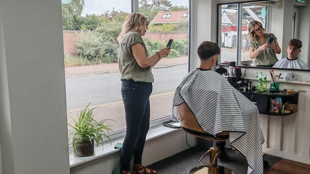 805fee9a-a587-43d3-8e3b-beb7b49429a4-silkskinwellnessclinic-gb-england-hoveton-fresha-3024224