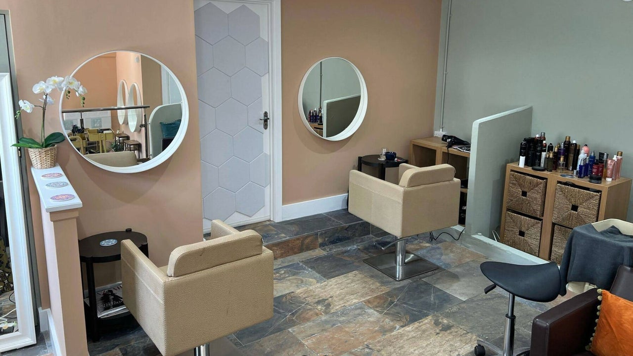 809f5e5f-91d3-4ac5-9db3-d686a6d99327-shelwenhairholistic-gb-england-northhoughton-fresha-6392758