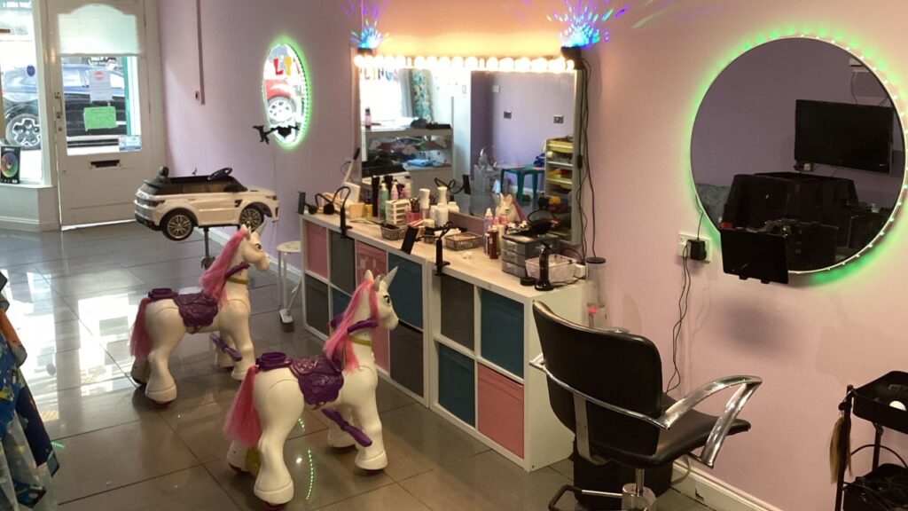 81bfceb5-5117-4cd1-8347-3f0bd6e0b400-littledarlingschildrenshairsalon-gb-england-clacton-on-sea-fresha-1167289