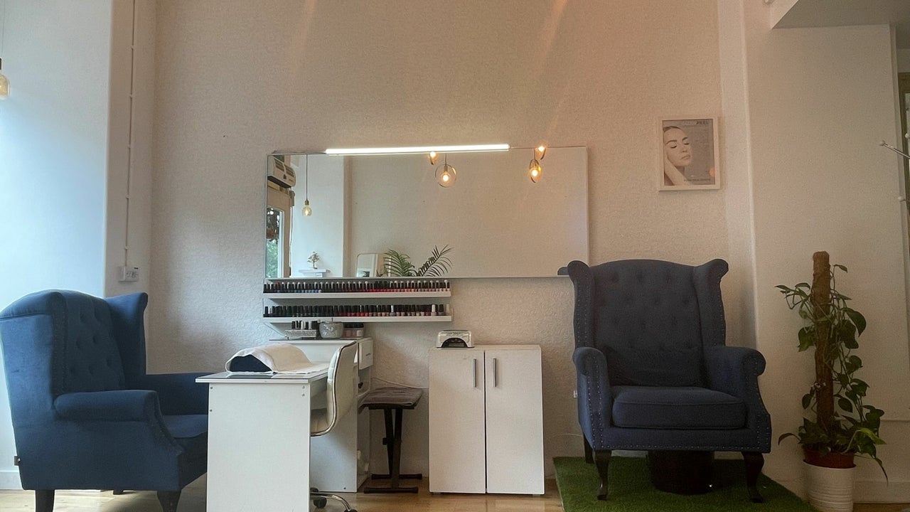 838cb816-8b00-4722-b0e4-0299612f389d-waxandbrowsbymina-gb-england-london-fresha-4038406