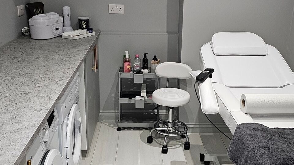 84deafe1-ec90-4a83-bd29-abfd10073a0b-sanyaspa-gb-england-newmalden-fresha-8085983