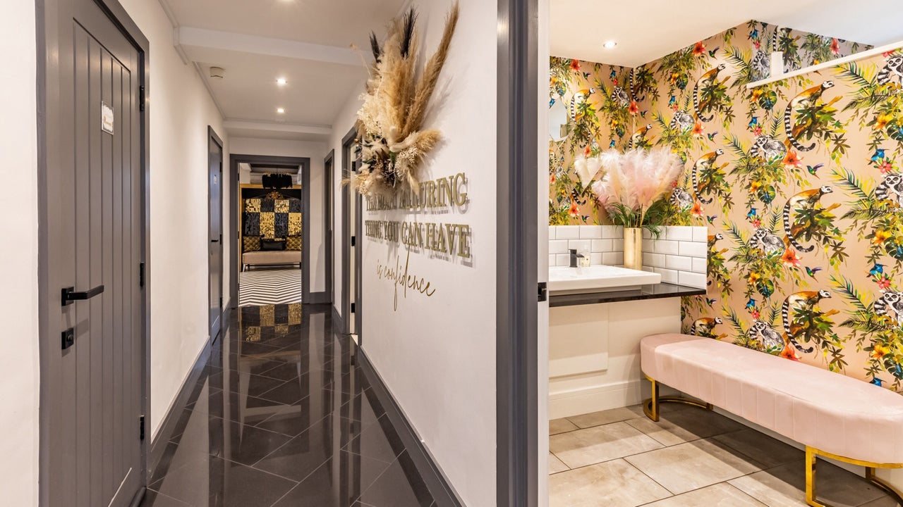 85151dec-e6eb-44c1-8bd9-8dab2ca9e3e7-mariacharlesbeauty-gb-england-crawley-threebridges-fresha-4720055