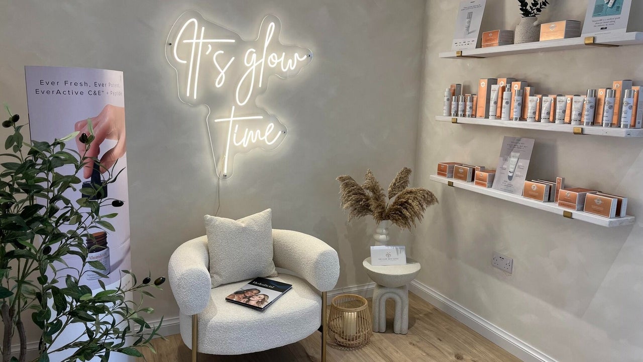 85548e43-fa93-4a5e-a77e-b23b8b13192f-theglowskinclinic-gb-england-caddington-fresha-3298546