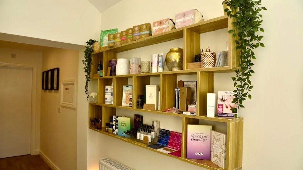 859b5a86-a130-463c-aa98-463dc2d86228-holmebeautyearcare-gb-england-holme-on-spalding-moor-fresha-9463561