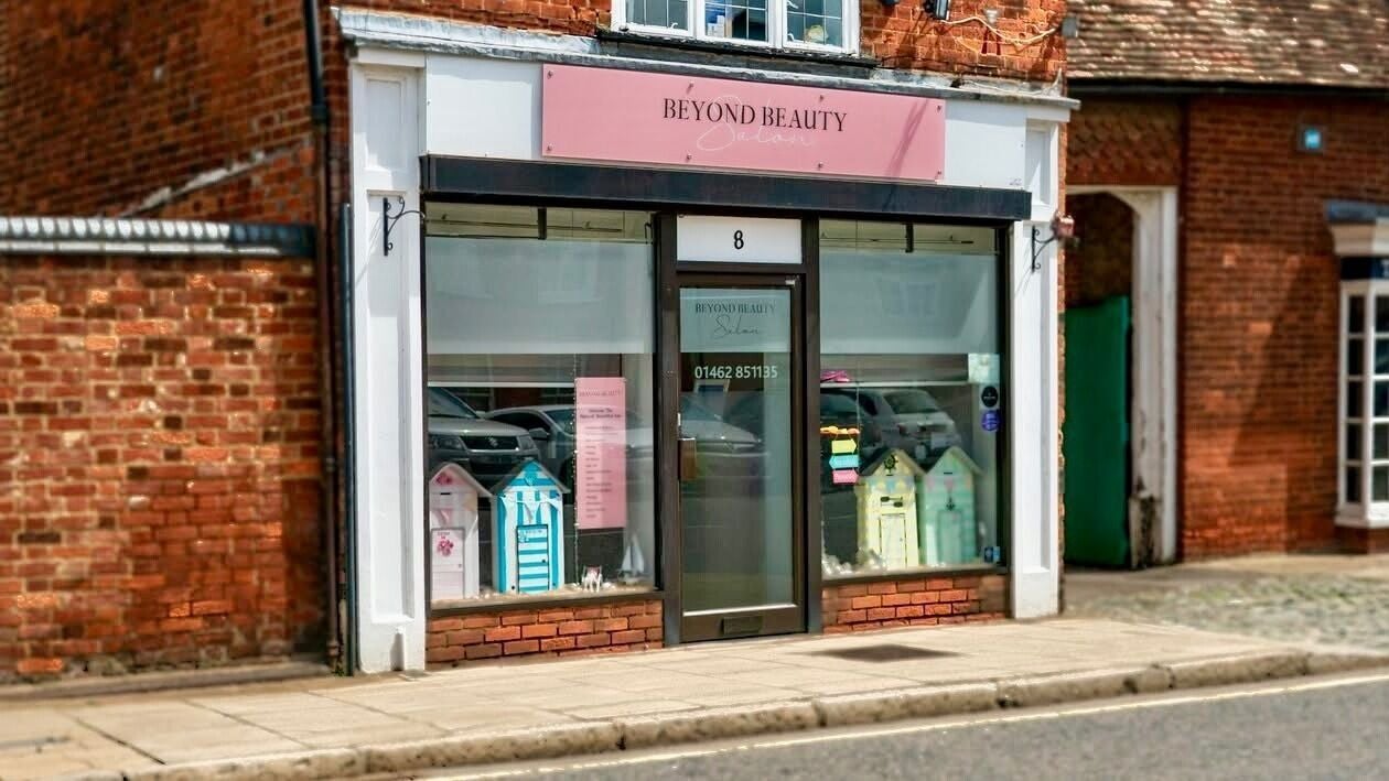 869d6fab-b6b4-4331-b39b-7a12bcac1a3f-emmawhite-eyebrowspecialist-gb-england-shefford-fresha-7616016