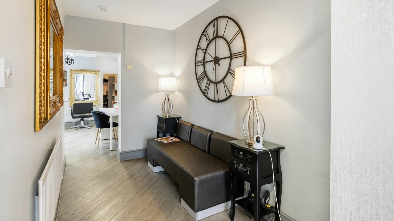 86a0a575-22ad-4aaa-8a81-93b71a3137a0-hdhairandbeauty-gb-england-cannock-fresha-2377876