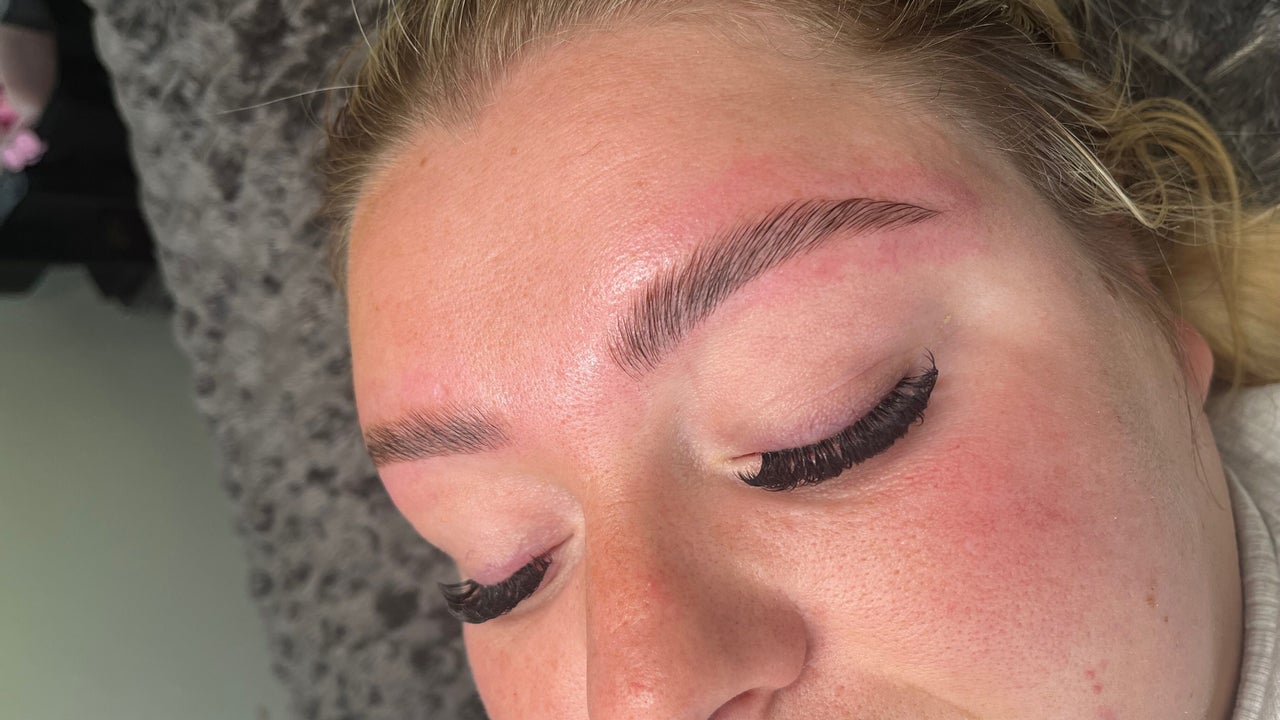 86dade69-4e89-4f04-9d47-e4e0b94a0ffc-nickeyelash-gb-england-canveyisland-fresha-5164872