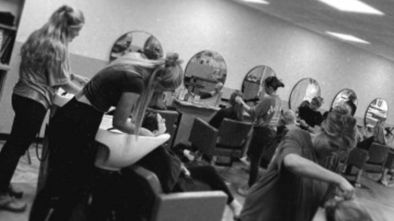 87cf9de5-f486-4456-8c37-7c8bb28bc0d7-clocohairstudio-gb-wales-llandudno-fresha-7396308