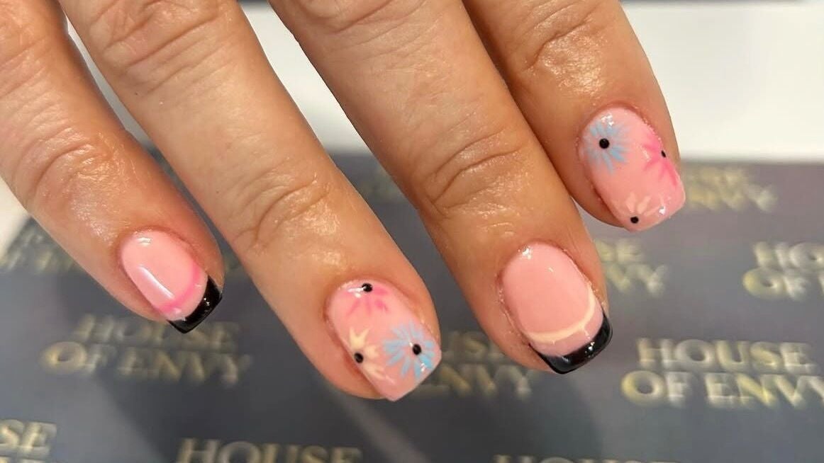 87df57a6-a8d7-4002-ad3c-7d32e21ce99b-houseofenvylongford-gb-england-gloucester-longford-fresha-6014495