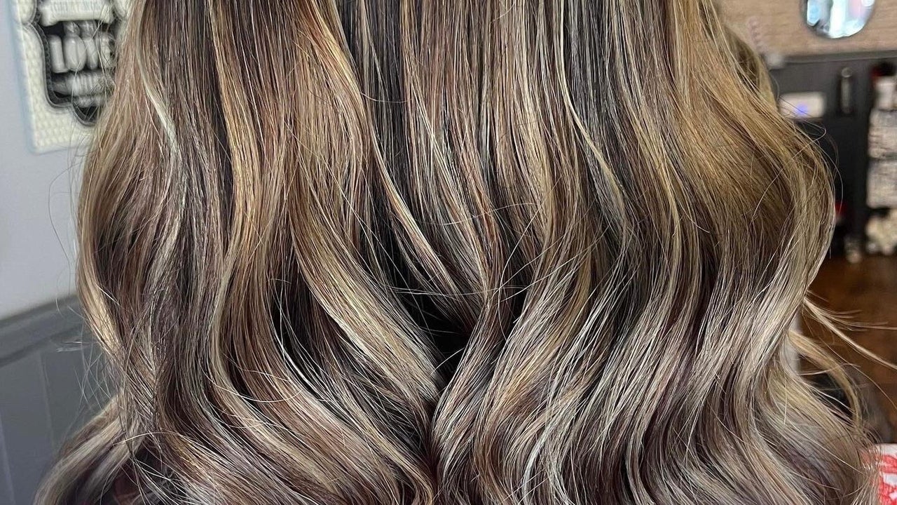 897ff3a2-c043-43d4-8962-eeb08641eee7-dlmcreativehairdressing-gb-wales-neath-fresha-6531659