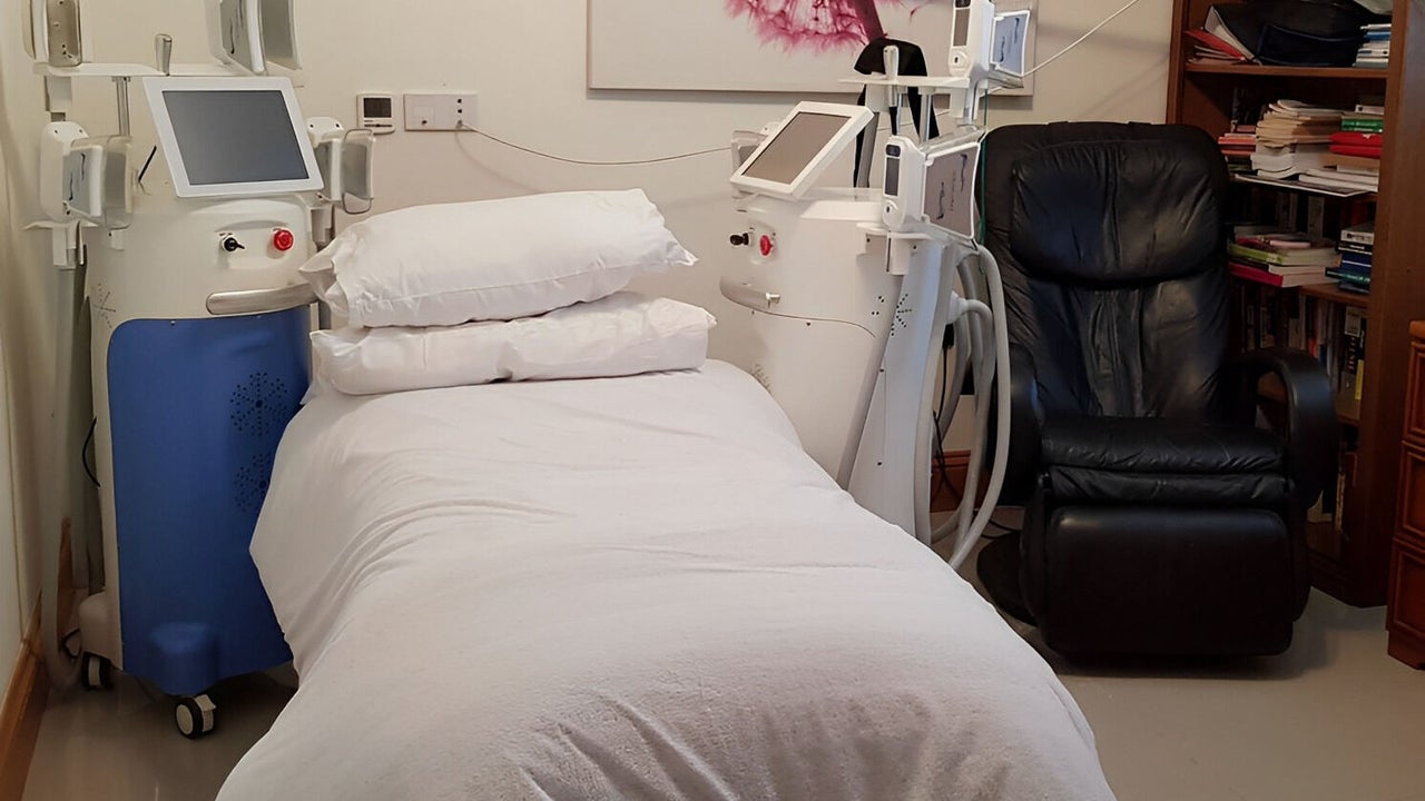 898749b5-8a32-432a-ab02-8e35c8e92a3e-teessidefatfreezing-gb-england-yarm-fresha-9652972