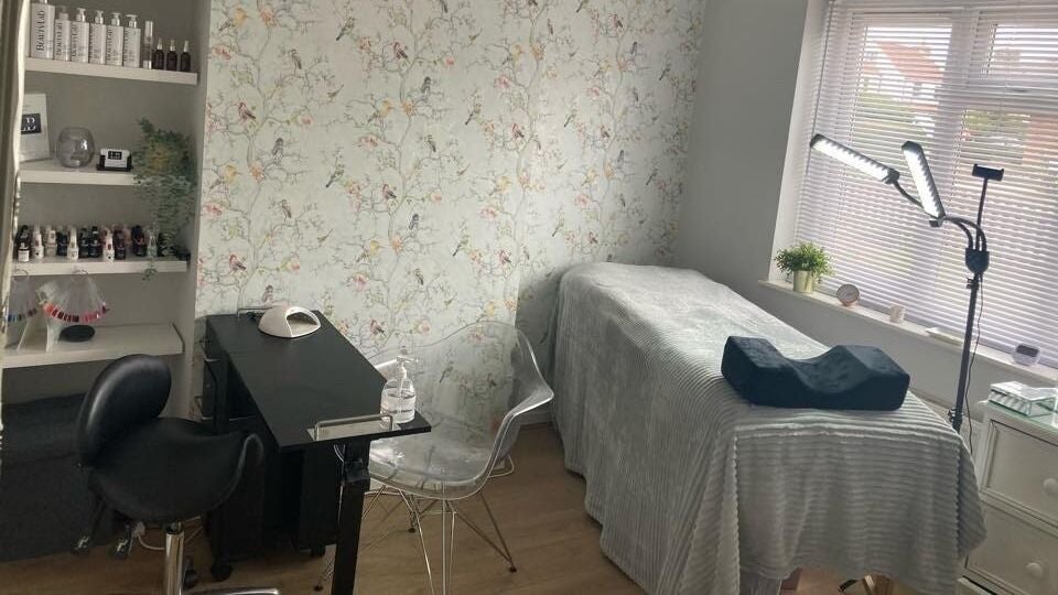 89c956a0-1a46-41af-9f33-4a2b205f4fa9-lynnesbeauty-gb-england-haxby-fresha-6917161