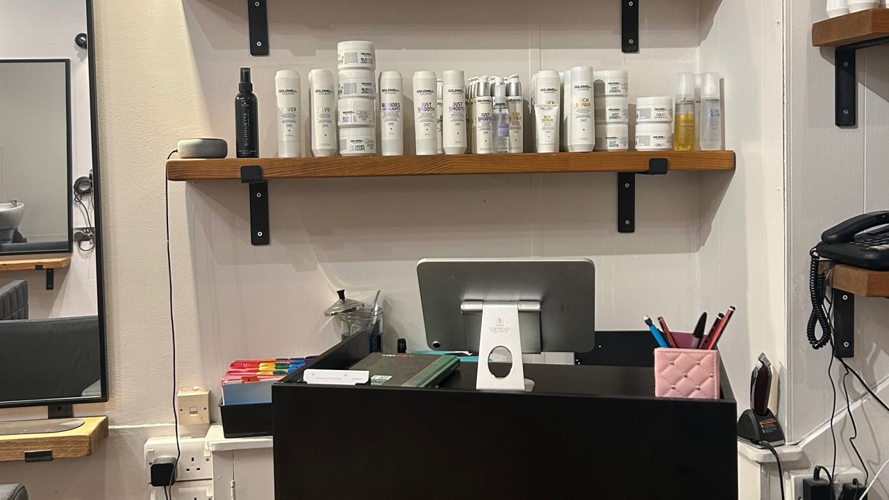 8a210a8a-1e5c-4e31-8f3c-fddf01326705-looksaheadhairdressers-gb-scotland-innerleithen-fresha-1514191