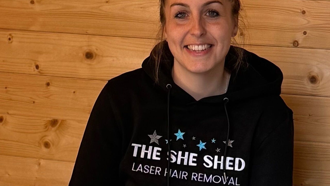 8a2290a6-9df7-479c-8fd0-5340722478a8-thesheshed-gb-england-handcross-fresha-7399049