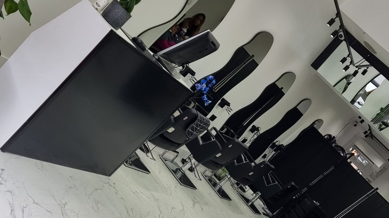 8aafc40d-ada2-4e7f-9897-c5747a180cf5-2784261