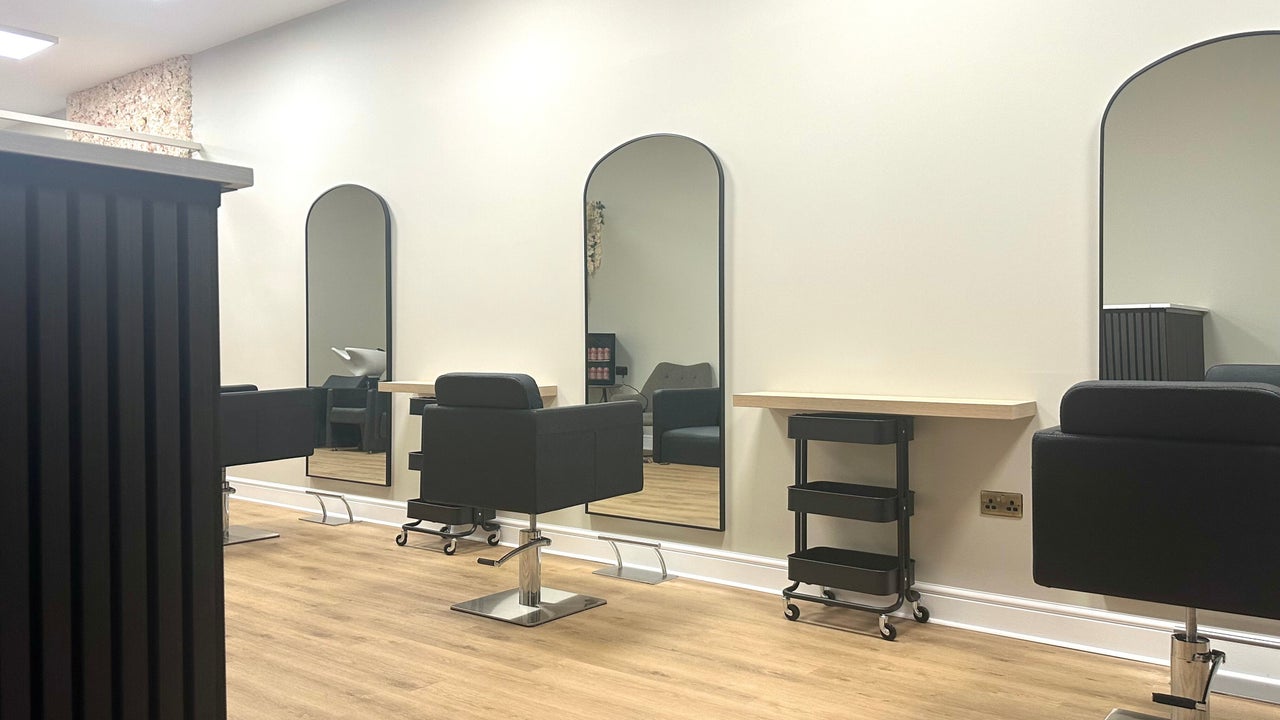 8b28d240-bd85-4247-8eb6-d3ea8860135c-medlockshairdesign-gb-england-wakefield-fresha-4218645