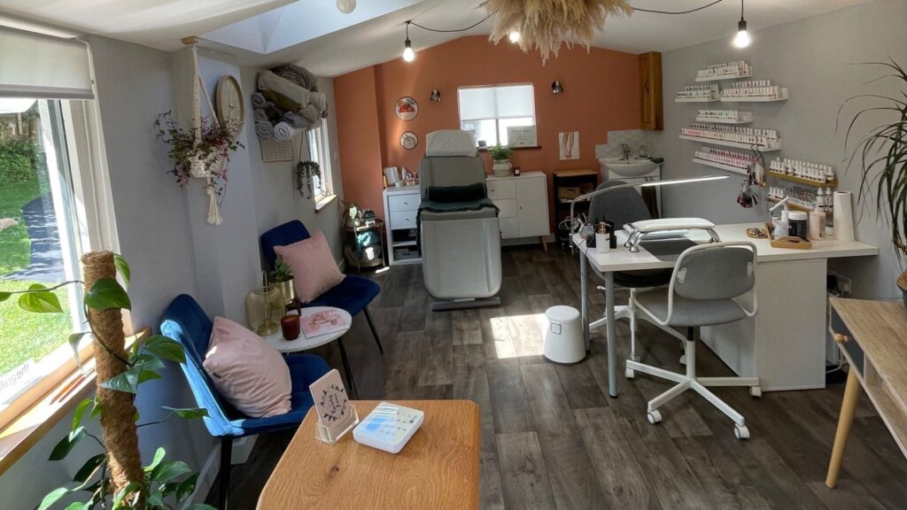 8b9d90a0-e188-4a56-8187-bf6560a496a3-beautyannexhemyock-gb-england-hemyock-fresha-4988452