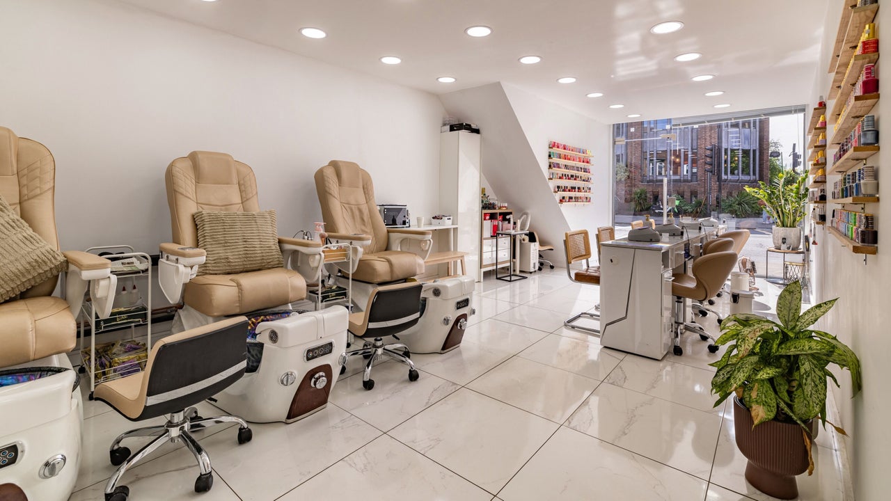 8c5ab4ad-b61a-484d-9a3a-f817eb8f0a92-beautytalk-gb-england-richmond-fresha-7564151