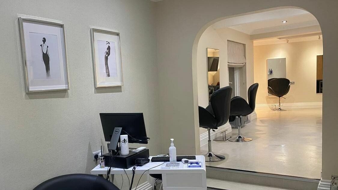 8d2b14da-40e1-46f1-a3a6-9c0510a58469-spirals-gb-england-southampton-fresha-6553865