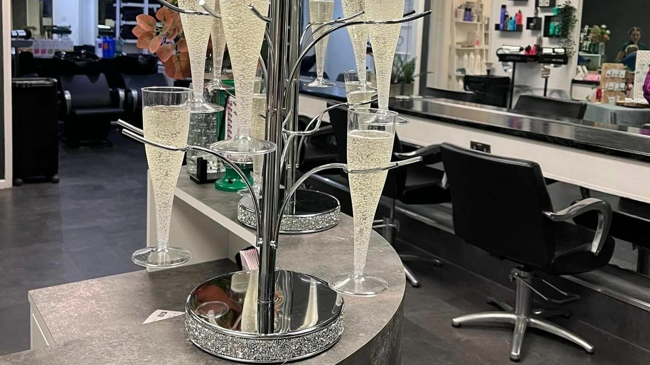 8d53b9c9-1642-4fd6-95c2-7e8fb9454fc9-thehaircompany-gb-england-woolwell-fresha-9137598