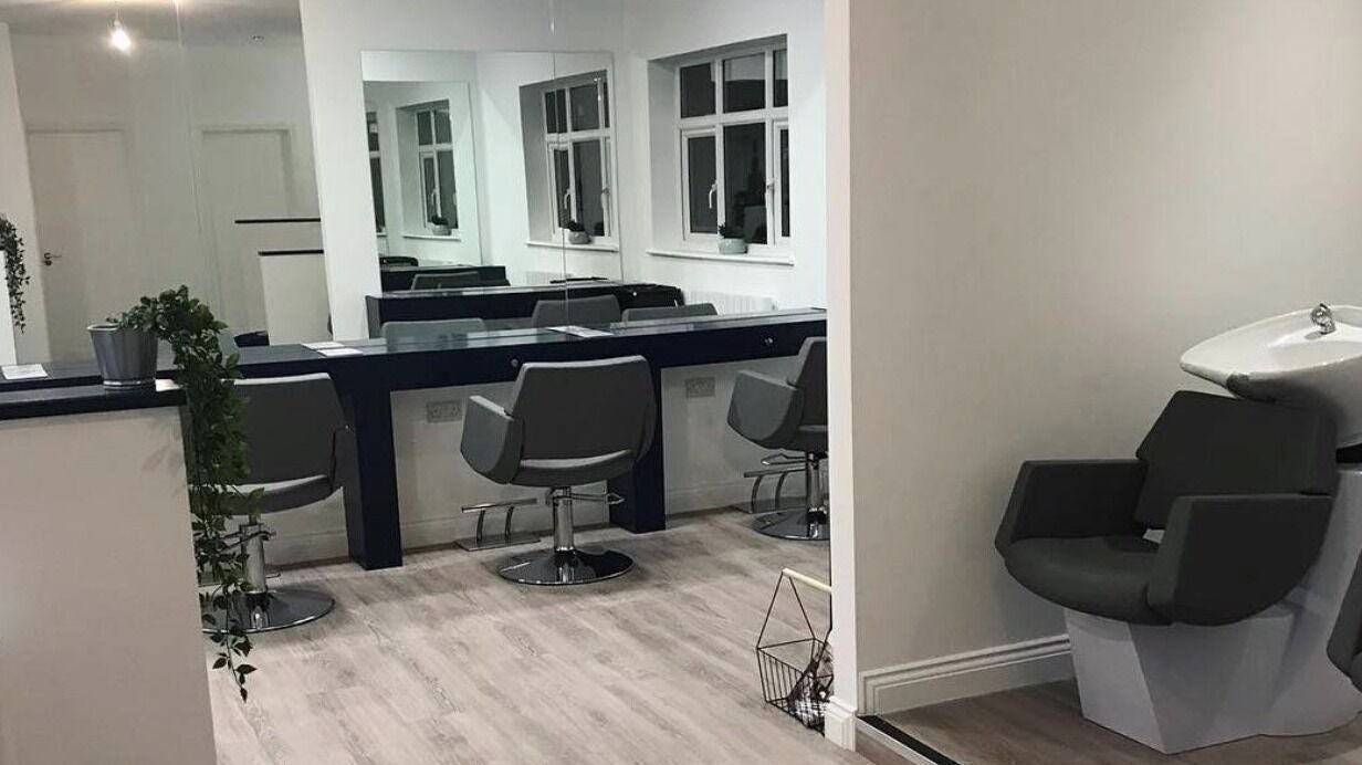 8db59299-41cc-43cc-b142-728405b1a1be-sixtythreehairsalon-gb-england-derby-fresha-5799194