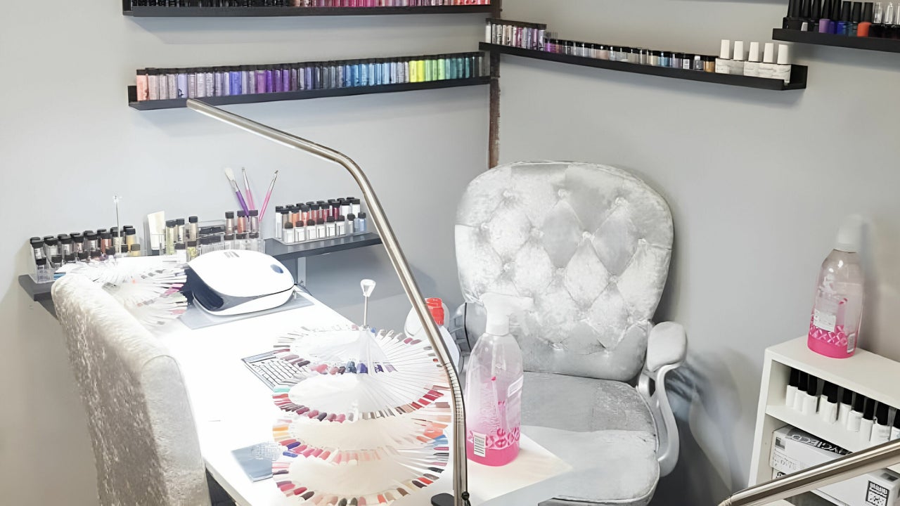 8dd9cfd7-4dea-4a58-8335-745d4e85e606-kmhairandbeauty-gb-england-braintree-fresha-8245867