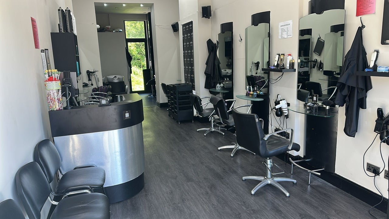 8de0c3b3-babc-4191-b5e8-6b27ec952742-hair2000-gb-scotland-glasgow-fresha-9767549