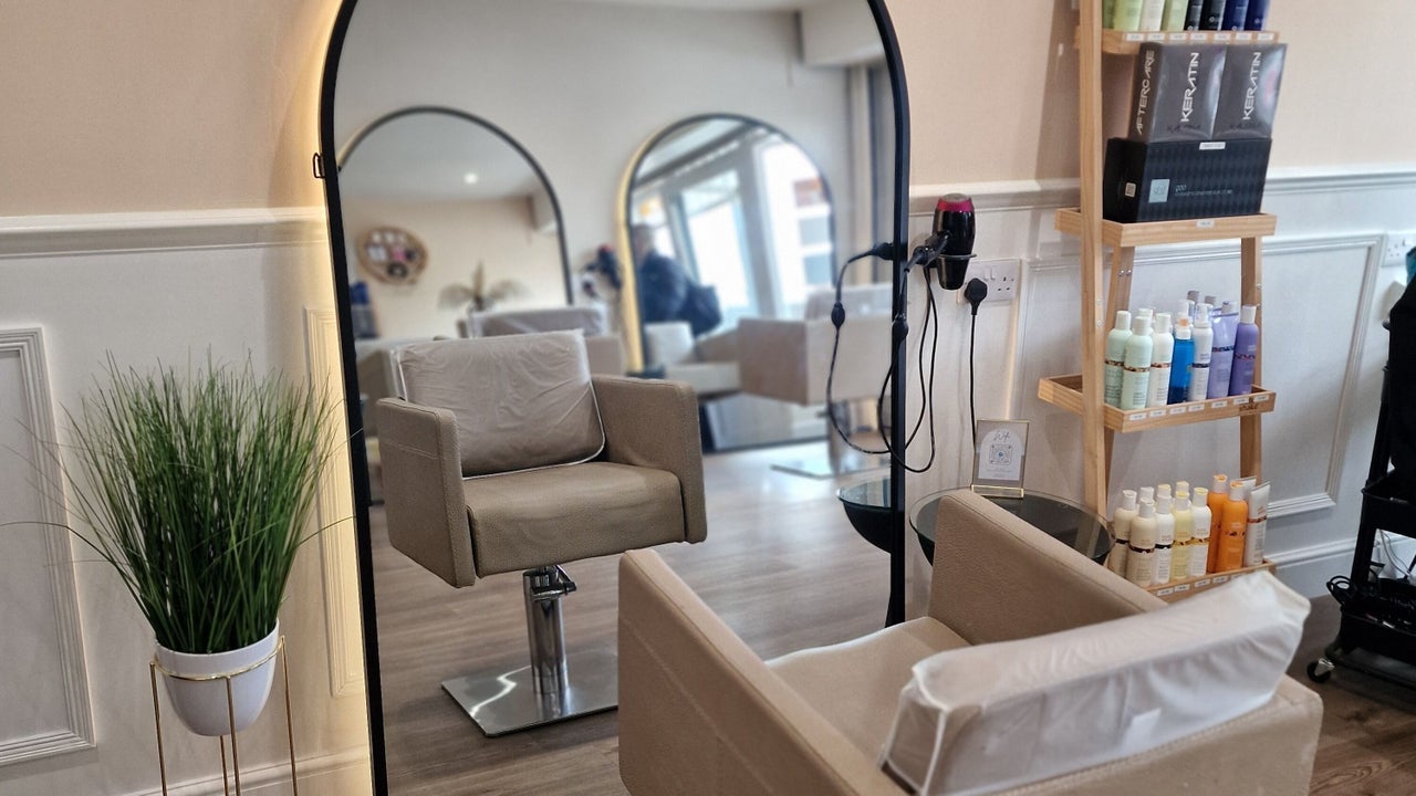 8eee7397-8a8c-48c6-abe3-a1e8bc847487-toushairdressing-gb-england-baldock-fresha-2582322