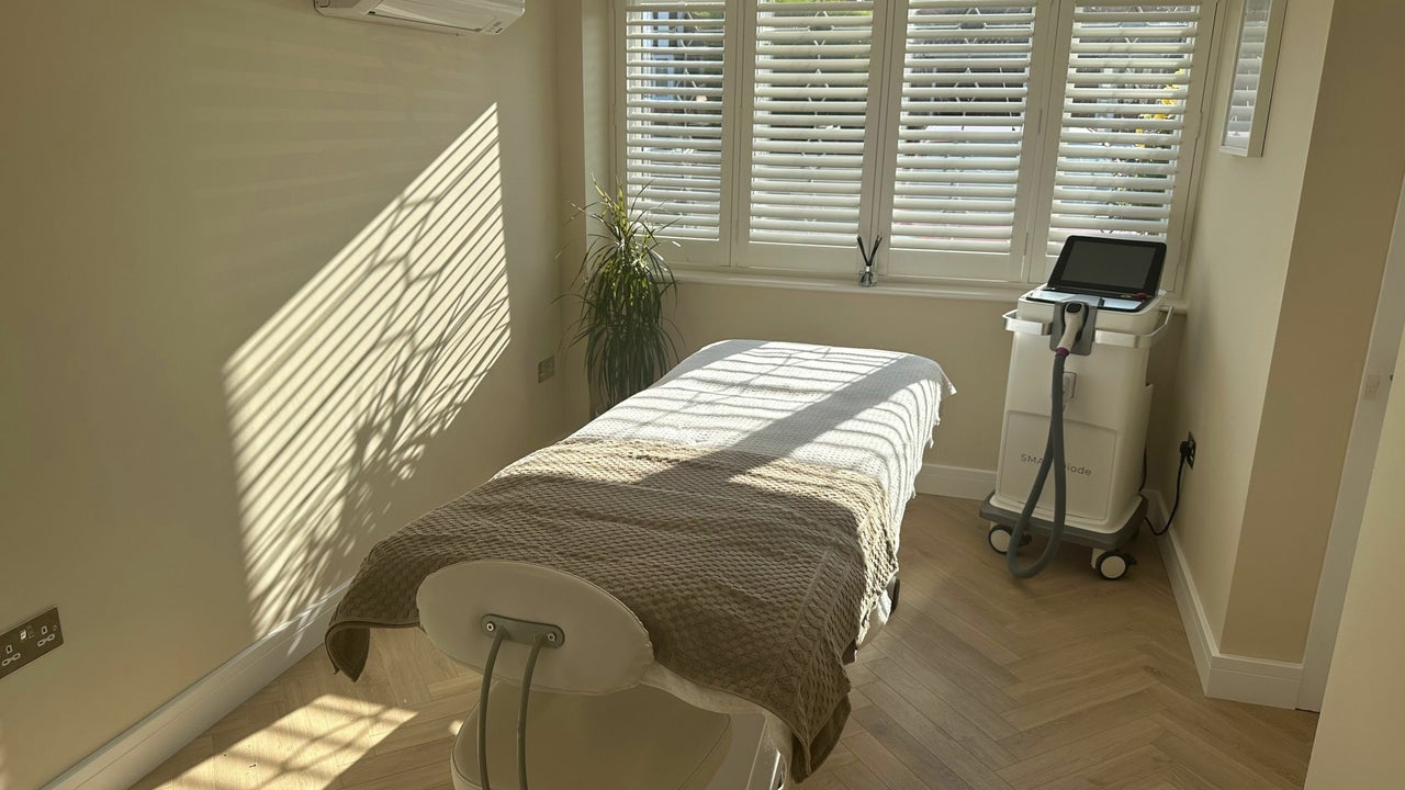 9127e521-00b7-410b-ba23-ebaa14d7e914-jessicareynoldsadvancedskinlaser-gb-england-nuneaton-fresha-3590984