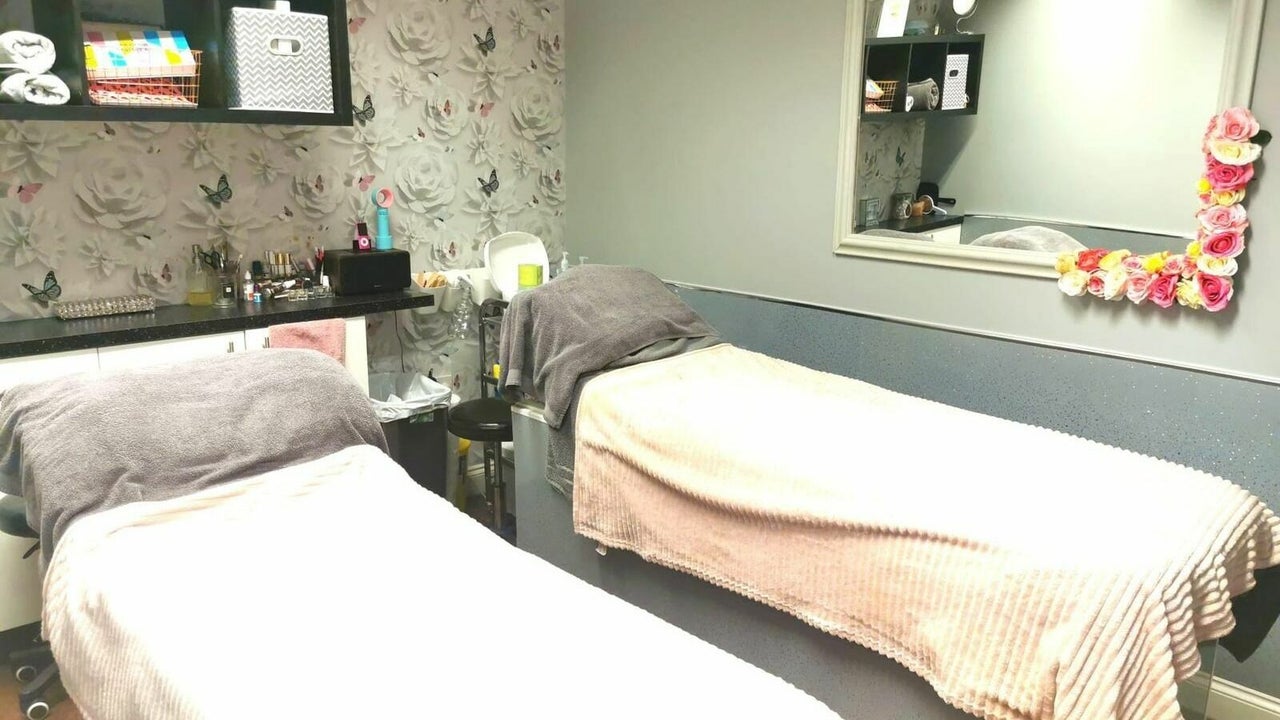 9178c8e3-261b-4e67-8b07-7102a6605960-4927378