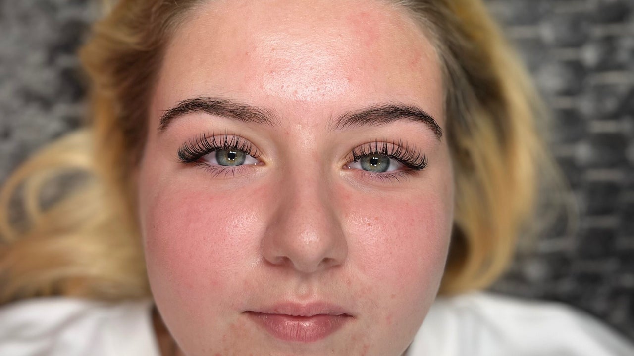 92099cdd-09e7-4d33-a528-9f35acb9780b-nickeyelash-gb-england-canveyisland-fresha-7050970