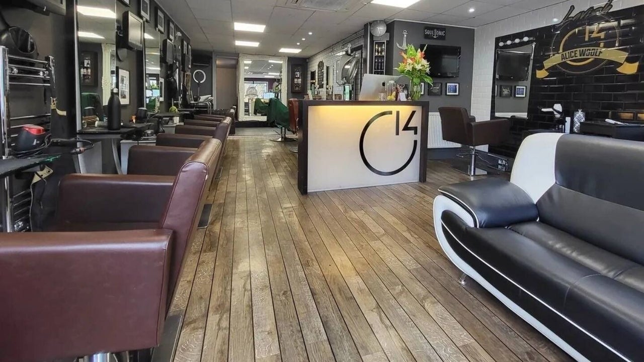 92215a1d-0092-41aa-ae38-6d76802237e0-c14hairdesignbysamb-gb-england-gloucester-fresha-8802836