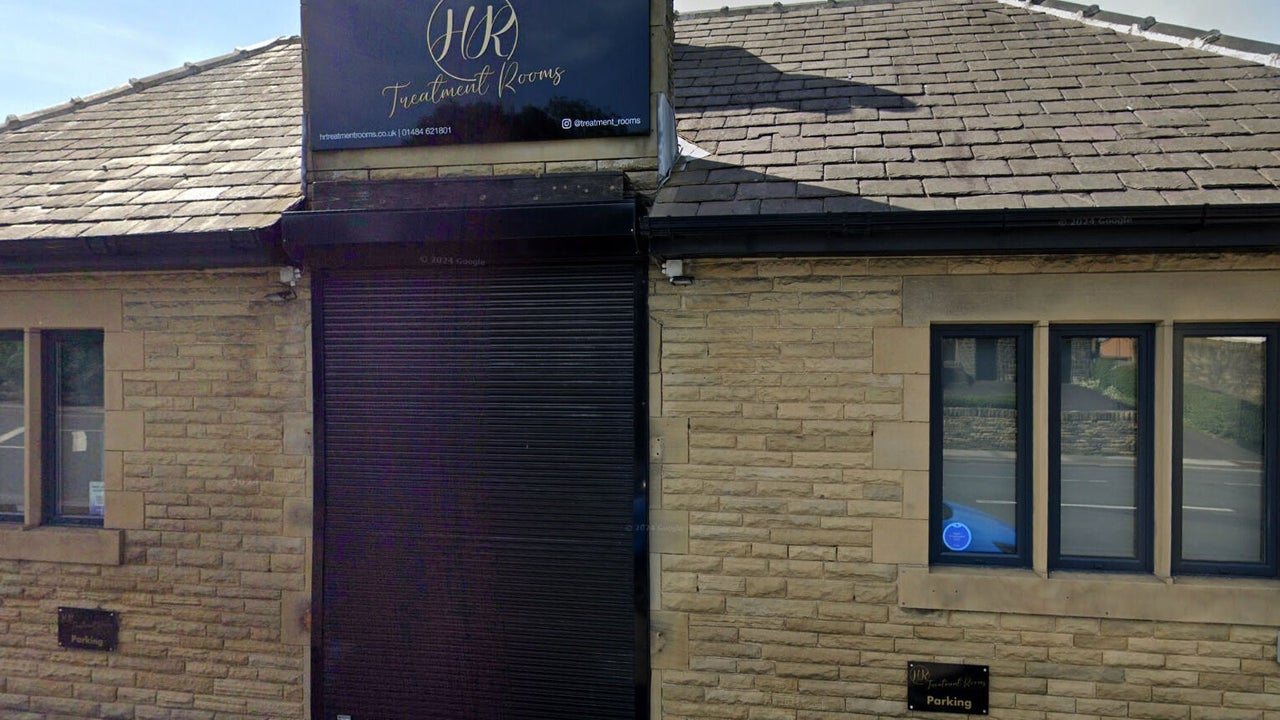 9247207b-6d42-45ff-a963-8b001c43b479-hrtreatmentrooms-gb-huddersfield-lepton-fresha-1741400
