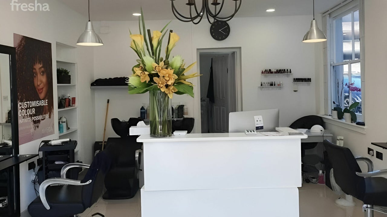 92b25f9a-6360-423c-9698-157967521110-fatimahairboutique-gb-england-epsom-fresha-4353947