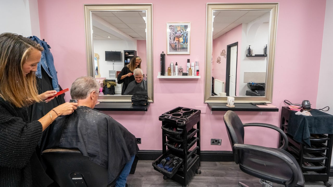 9401dcce-c951-4b1e-ac6e-6b9f521472cf-hollieslockssalon-gb-england-hornchurch-fresha-9662049