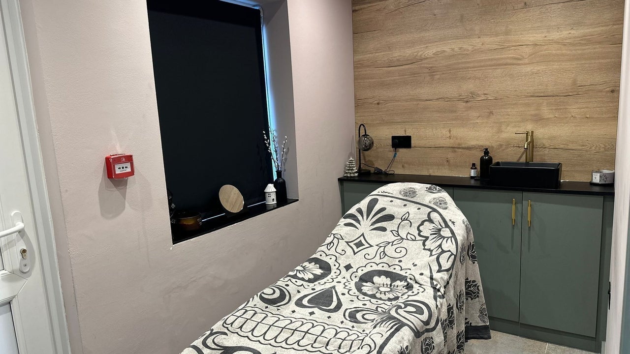 9438015b-5fd8-4cc3-874a-47df76d12b45-bellebeebeautyxhenlow-gb-england-henlowcamp-fresha-7808834