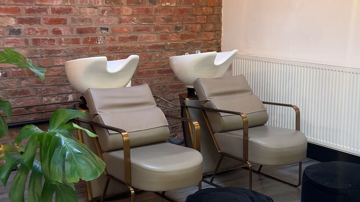 94d7e748-9081-4cb3-8ca4-85a52d4e252e-utopiahairco-gb-england-clifton-fresha-1733989