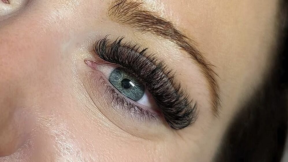 954cfc7d-eb3c-4ccb-b92d-723719241103-voguelashesbeauty-gb-england-hornchurch-fresha-6700623