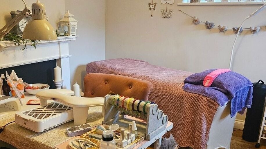 957e2e5f-62d1-4495-bb66-8bec4292f464-radiantrosebeautyroom-gb-england-salisbury-fresha-7517701