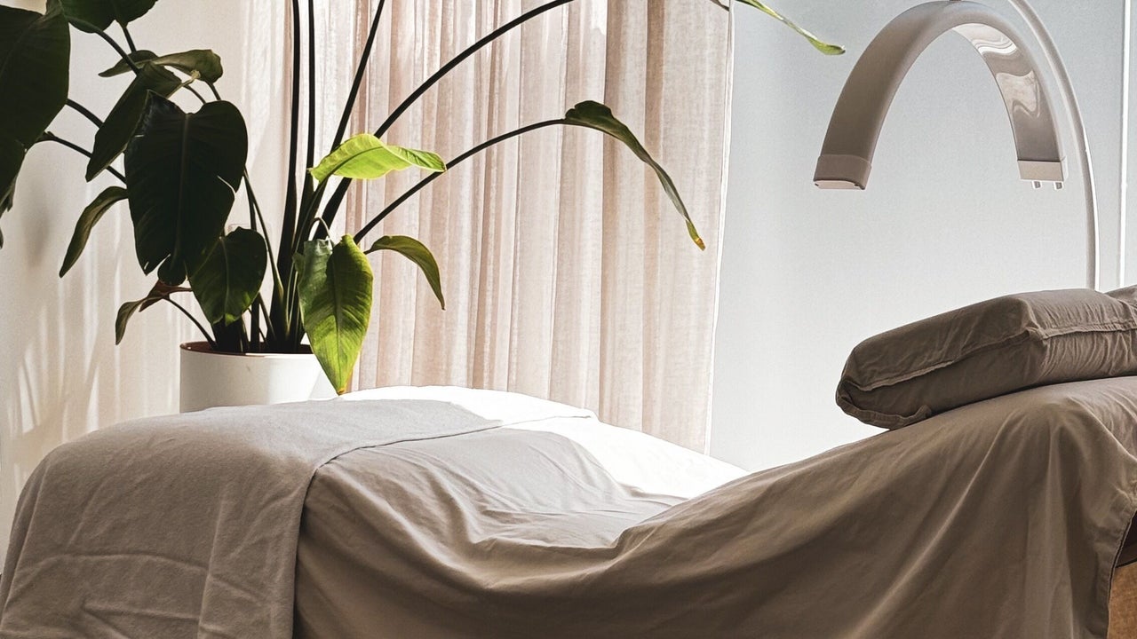 95e66385-8a85-4bbc-b6c5-ba4d528220b2-jkprofessional-gb-england-trowbridge-fresha-4304148