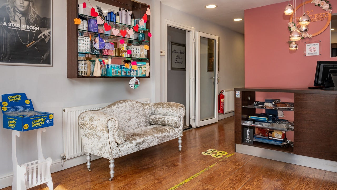 967e40de-5a65-426d-81cf-e1fde34b9903-effleuragehairandbeautylimited-gb-england-langleymill-fresha-5742787