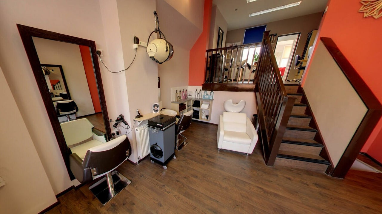 9686032c-388c-48a9-a4e1-b9174ae41843-one4hairdressing-gb-england-hernebay-fresha-7132827